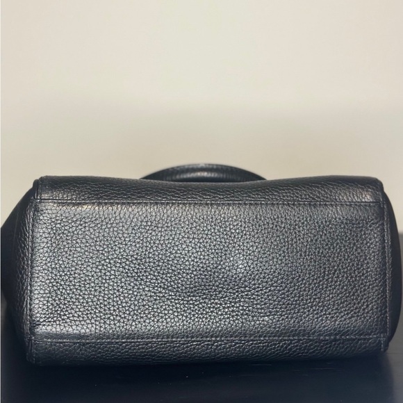 Black Kate Spade handbag - Picture 3 of 6